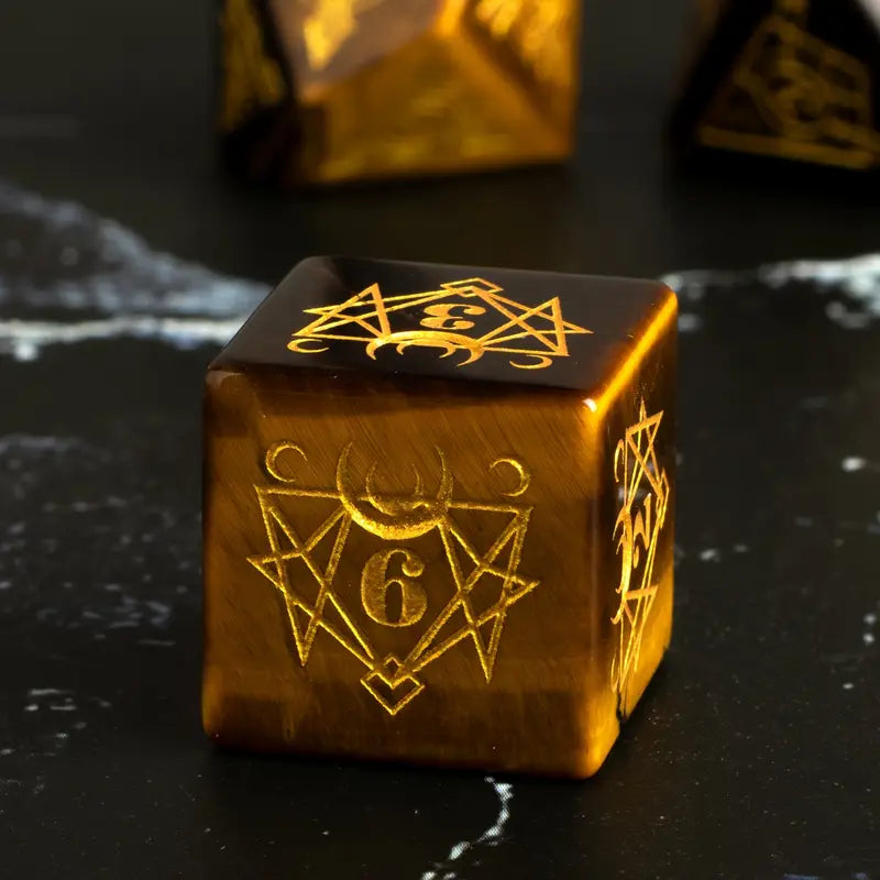 Shieldmage - Tigers Eye Gemstone Dice Set & Dice Case