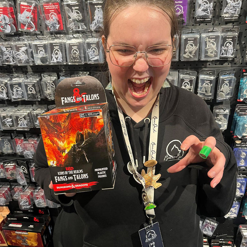 D&D Icons of the Realms Fangs and Talons Booster Box