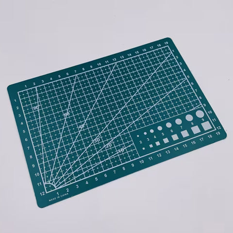 Bea Mini Tools: Cutting Mat (A5 Size) - Green
