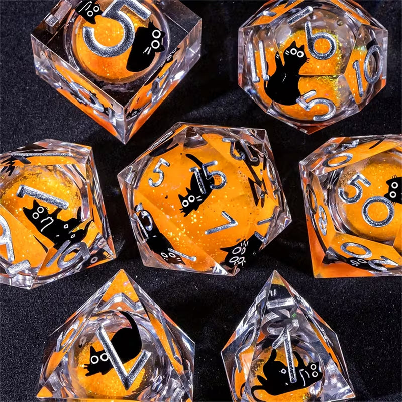 Microphone - Sharp Edge Liquid Core Dice