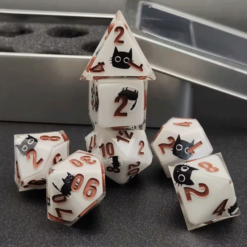 Skitters - Handcrafted Sharp Edge Dice Set & Dice Case