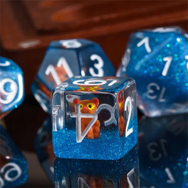 Beatrice's Friends - 7 Piece Polyhedral Dice Set + Dice Bag - Bea DnD Games