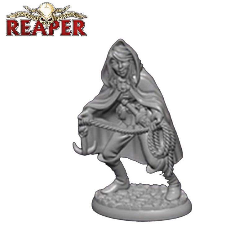 Daschelle, Female Rogue - Reaper Bones Black Unpainted Miniatures by Reaper Miniatures - Bea DnD Games